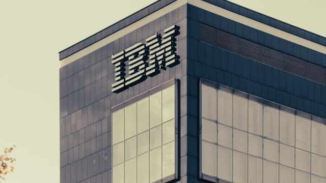 What Makes IBM (IBM) a Strong Momentum Stock: Buy Now?