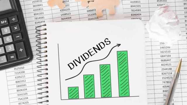 Want $5,000 In Passive Income? Invest $5,000 Into These 5 Dividend Stocks