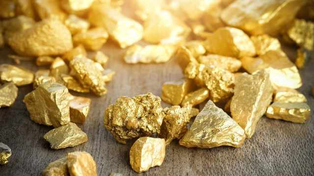 3 Promising Precious Metal Stocks Set to Shine Bright in 2024