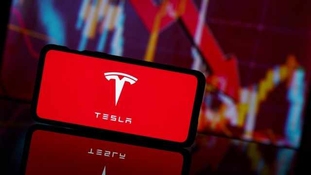 Tesla's Volatility Offers Traders Plenty of Opportunities