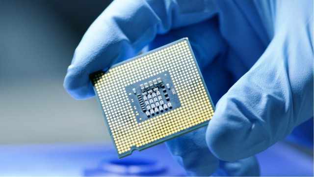 7 Semiconductor Stocks to Turn $100,000 Into $1 Million: April 2024