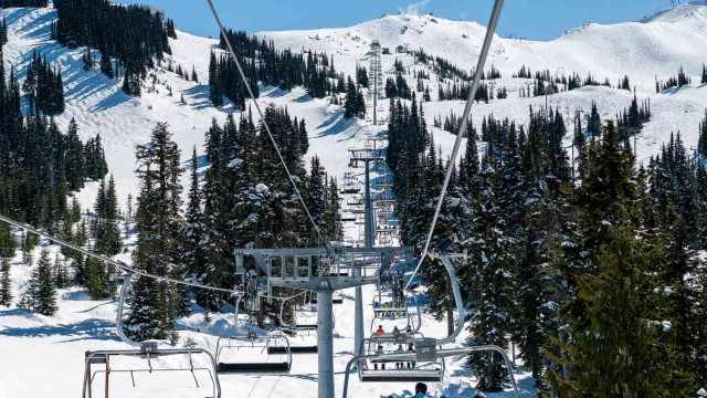 Vail Resorts Stock Tumbles as Low Snowfall Impacts Q3 Results