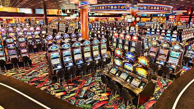 Why Is Las Vegas Sands (LVS) Up 4.4% Since Last Earnings Report?