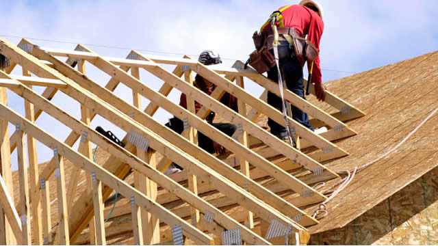 M/I Homes (MHO) Stock Sinks As Market Gains: Here's Why