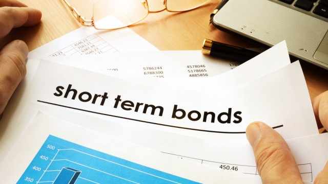 How to Deploy Short-Term Bonds in Portfolios