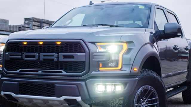 Ford Stock Plunges Almost 20% on Earnings