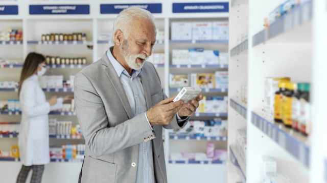 2 Stocks to Watch & One to Avoid From the Volatile Retail Pharmacy Industry
